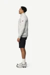 Devold Svalbard Wool Zip Neck, kolor: Offwhite/Grey - prezentacja na modelu - bok