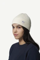 Devold Archive Wool Beanie, kolor: Offwhite - prezentacja na modelce