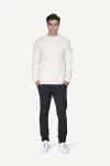 Devold Nansen Refined Sweater, kolor: Offwhite - prezentacja na modelu - przód