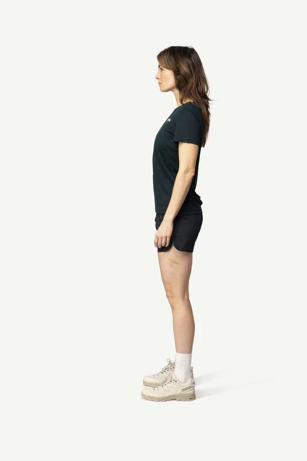 Devold Classic Script Tee WMN, kolor: Ink - prezentacja na modelce - bok