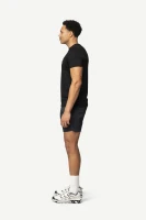 Devold Classic Triple Tee MAN, kolor: Black - prezentacja na modelu - bok