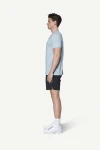 Devold Classic Summit Tee MAN, kolor: Dawn - prezentacja na modelu - bok