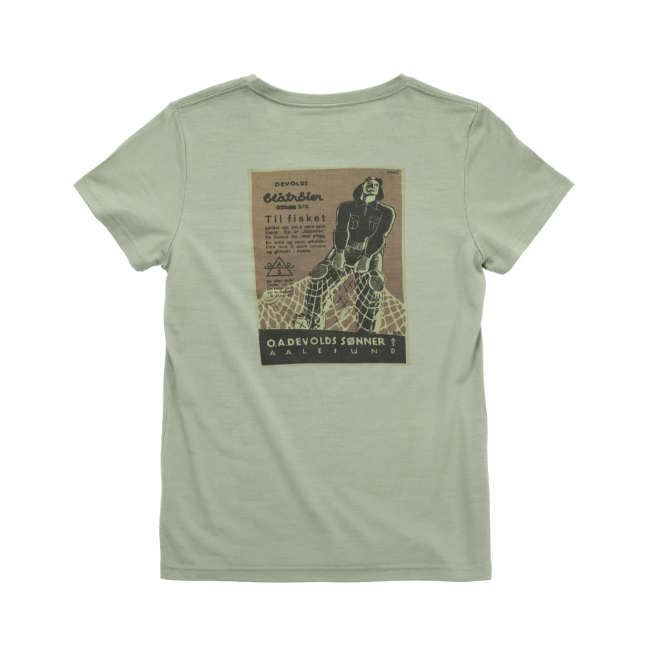 devold-premium-fisherman-tee-wmn-Fog.webp