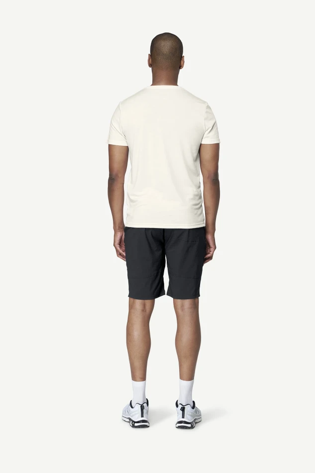Devold Premium Ad Tee MAN, kolor: White - prezentacja na modelu - tył