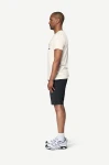 Devold Premium Ad Tee MAN, kolor: White - prezentacja na modelu - bok