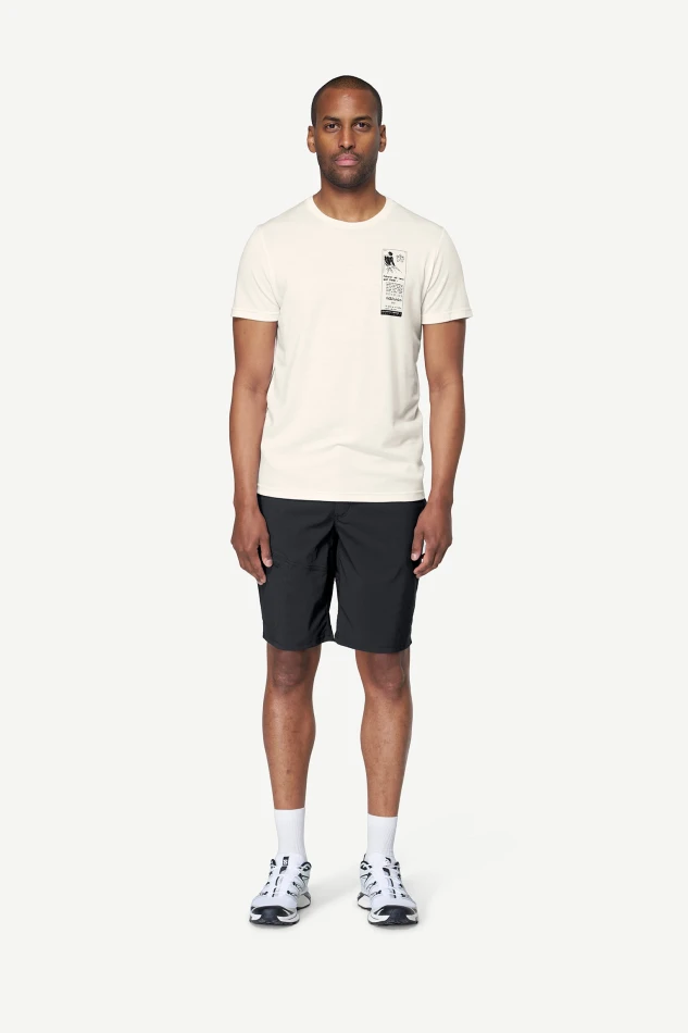Devold Premium Ad Tee MAN, kolor: White - prezentacja na modelu - przód