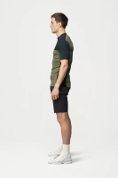 Devold Lauparen Merino 190 Zip Tee MAN, kolor: Ink/Lichen/Black - prezentacja na modelu - bok