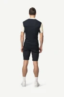 Devold Lauparen Merino 190 Zip Tee MAN, kolor: Raw White/Ink/Black - prezentacja na modelu - tył
