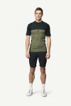 Devold Lauparen Merino 190 Zip Tee MAN, kolor: Ink/Lichen/Black - prezentacja na modelu - przód