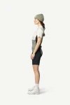 Devold Lauparen Merino 190 Zip Tee WMN, kolor: Raw White/Fog/Ink - prezentacja na modelce - bok