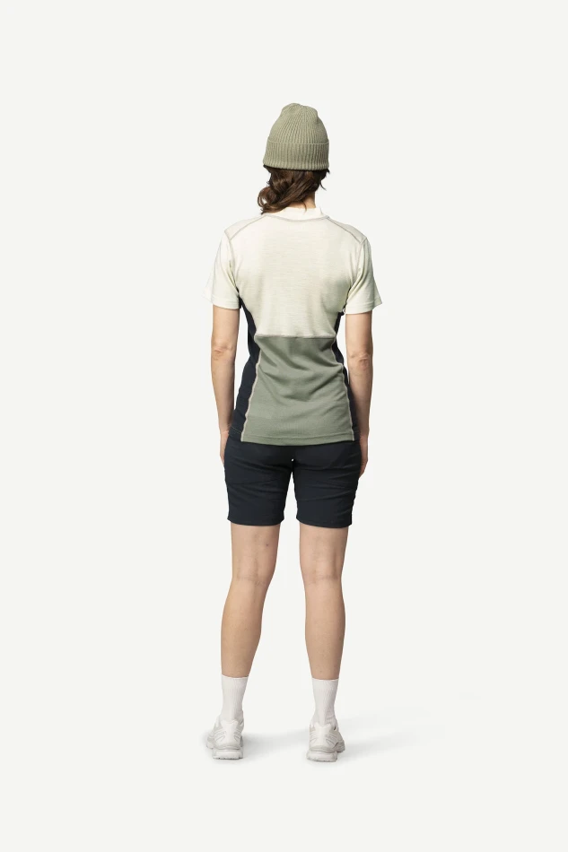 Devold Lauparen Merino 190 Zip Tee WMN, kolor: Raw White/Fog/Ink - prezentacja na modelce - tył