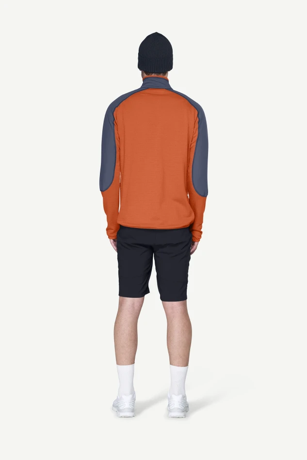 Devold Adventure Jacket MAN, kolor: Brick - prezentacja na modelu - tył