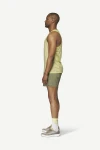 Devold Endurance Merino 130 Singlet MAN, kolor: Frozen - prezentacja na modelu - bok
