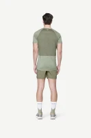 Devold Endurance Merino 130 T-Shirt MAN, kolor: Fog - prezentacja na modelu - tył
