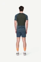 Devold Endurance Merino 130 T-Shirt MAN, kolor: Night - prezentacja na modelu - tył