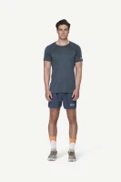 Devold Endurance Merino 130 T-Shirt MAN, kolor: Night - prezentacja na modelu - przód