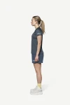 Devold Endurance Merino 130 T-Shirt WMN, kolor: Night - prezentacja na modelce - bok