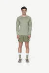 Devold Endurance Merino 130 Shirt MAN, kolor: Fog - prezentacja na modelu - przód