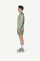 Devold Endurance Merino 130 Shirt MAN, kolor: Fog - prezentacja na modelu - bok
