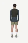 Devold Endurance Merino 130 Shirt MAN, kolor: Night - prezentacja na modelu - tył