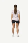 Devold Active Tee WMN, kolor: Orchid - prezentacja na modelce - tył