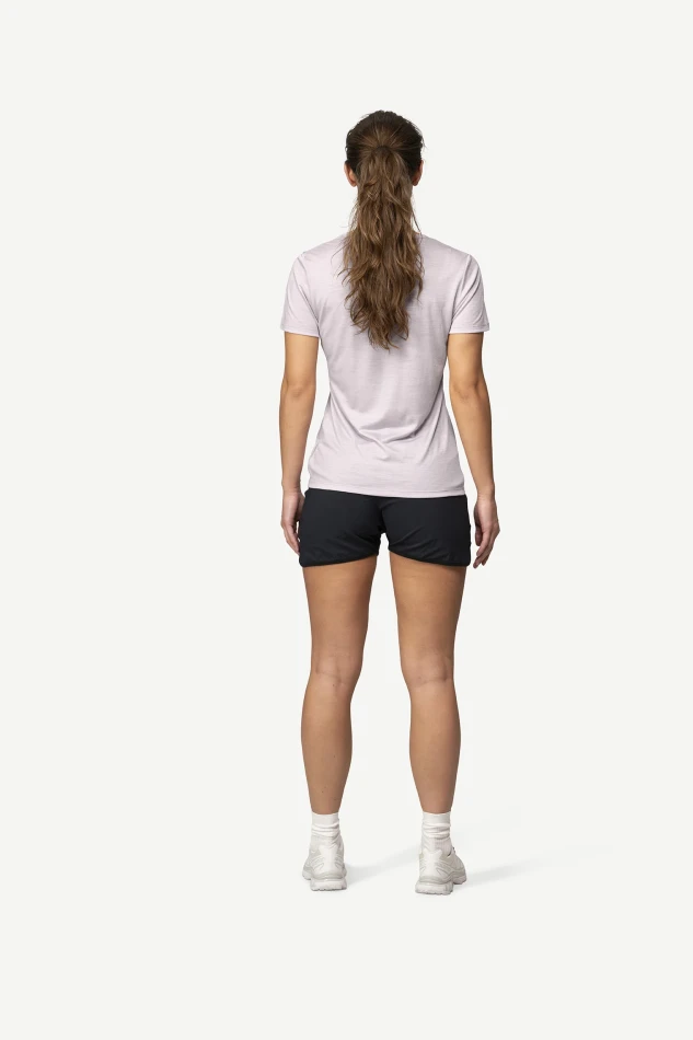 Devold Active Tee WMN, kolor: Orchid - prezentacja na modelce - tył