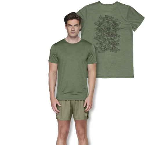 Devold Active Stamp Tee MAN - lekka koszulka z nadrukiem na plecach (70% wełna merino)