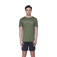 Devold Active Skyline Tee MAN, kolor: Forest - prezentacja na modelu