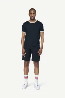 Devold Archive Ringer Tee, kolor: Ink/Offwhite - prezentacja na modelu - przód