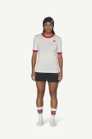 Devold Archive Ringer Tee, kolor: White/Chilli - prezentacja na modelce - przód