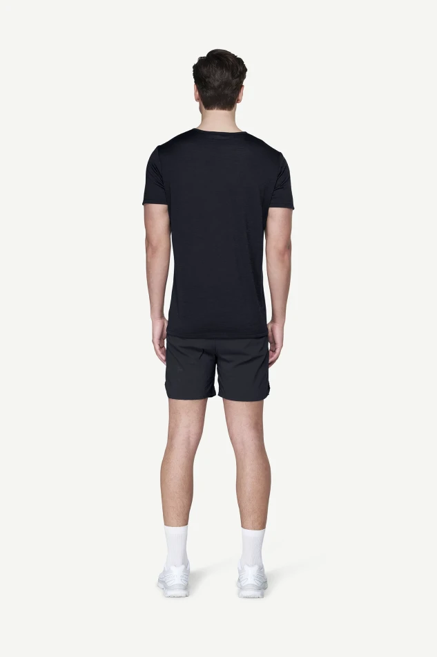 Devold Active "Devold Legacy" Tee MAN, kolor: Black - prezentacja na modelu - tył