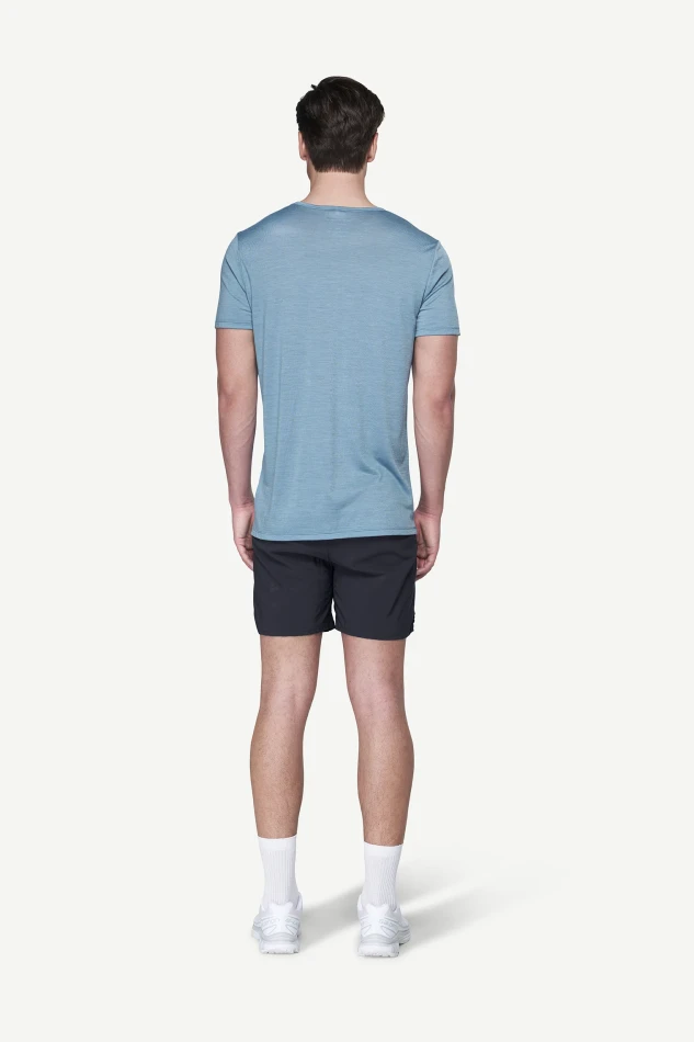 Devold Active "Devold Legacy" Tee MAN, kolor: Skyblue - prezentacja na modelu - tył