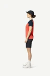 Devold Classic Linear Tee WMN, kolor: Ink/Coral - prezentacja na modelce - bok