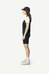 Devold Classic Linear Tee WMN, kolor: White/Ink - prezentacja na modelce - bok