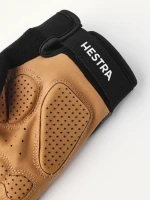 Hestra Bike Guard D3O Short Grey Dłoń2