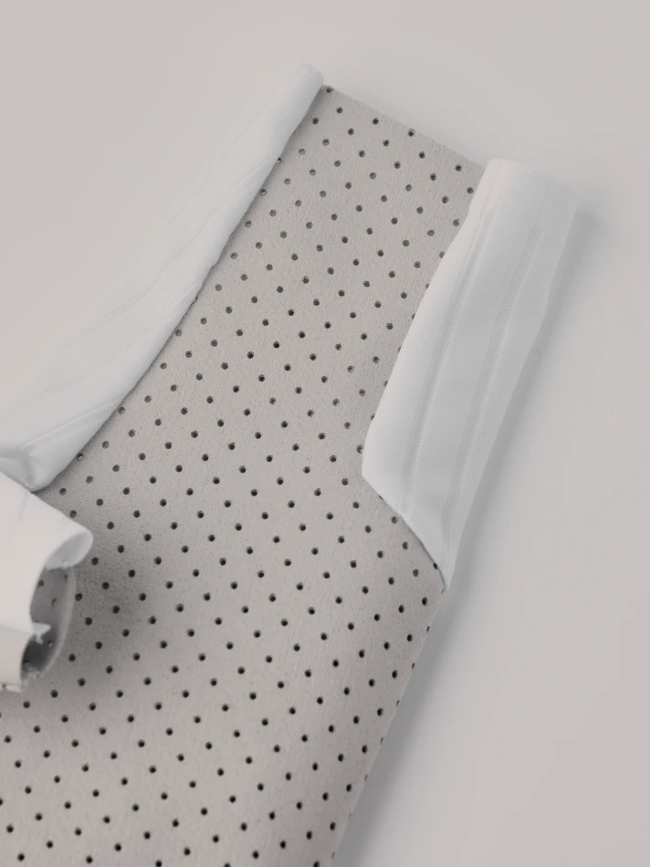 Hestra Aero Short White Dłoń3