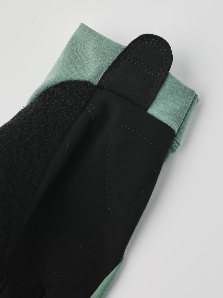 Hestra Apex Long Silver green Dłoń3