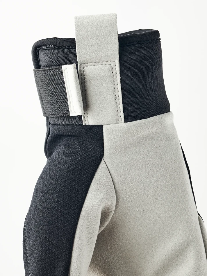 Hestra Wool Terry Windbreaker Split Mitt Black Nadgarstek5