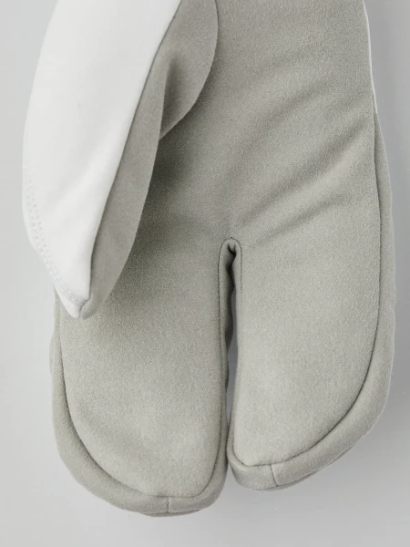 Hestra Wool Terry Windbreaker Split Mitt Offwhite Dłoń2