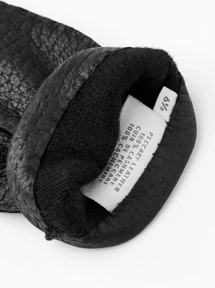 Pecarry Handsewn Cashmere | Black 3