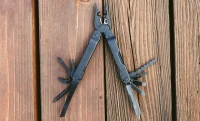 Super Tool® 300, kolor:  black - teren 3