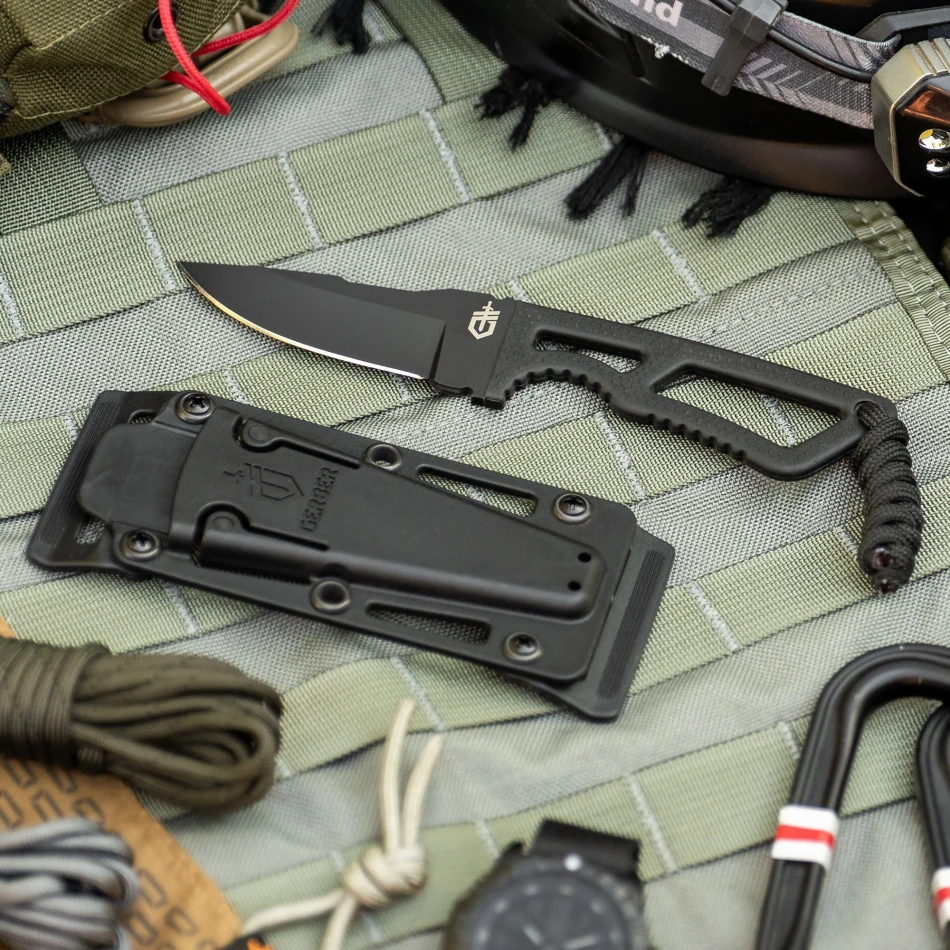 Ghotstrike, kolor: Black