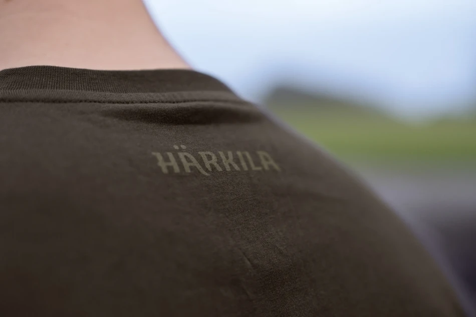 Harkila Logo Band S/S T-Shirt, kolor: Shadow Brown/Tarmac