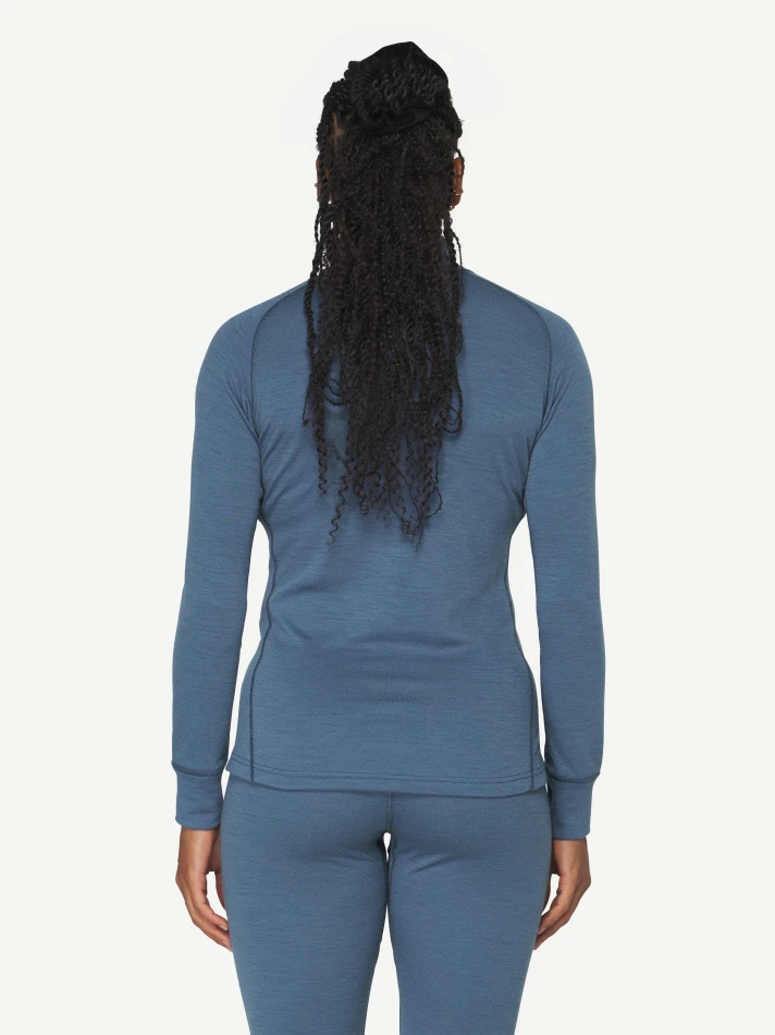 Devold Duo Active Merino 205 Z. Neck WMN, kolor: Berry - prezentacja na modelce - tył