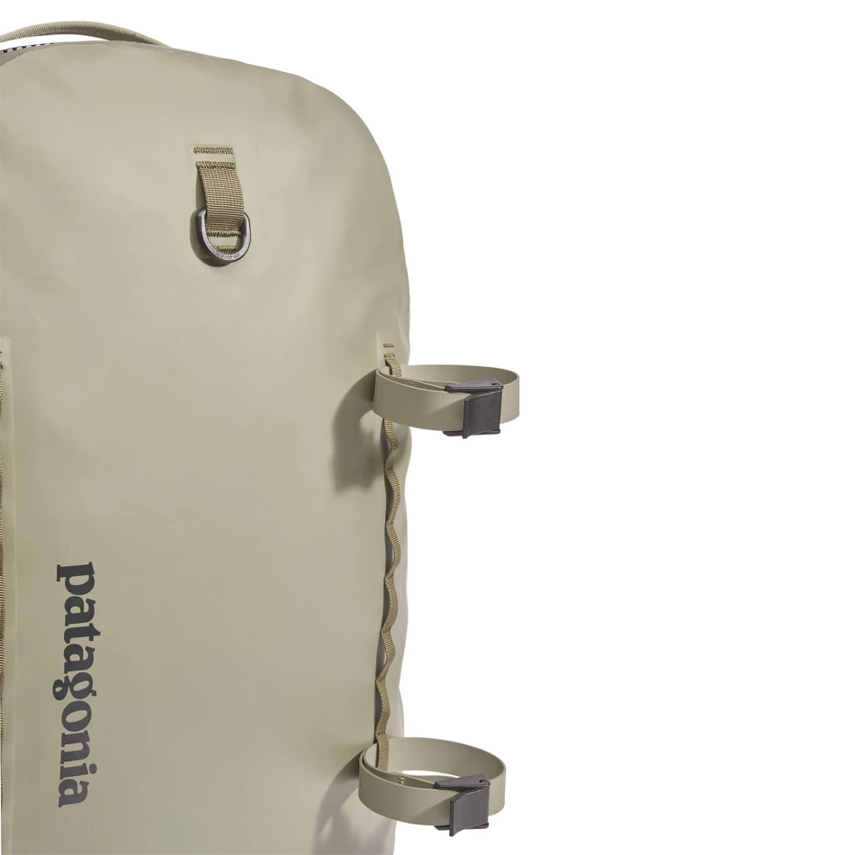 Patagonia-Guidewater-25L-kolor-River-Rock-Green.webp