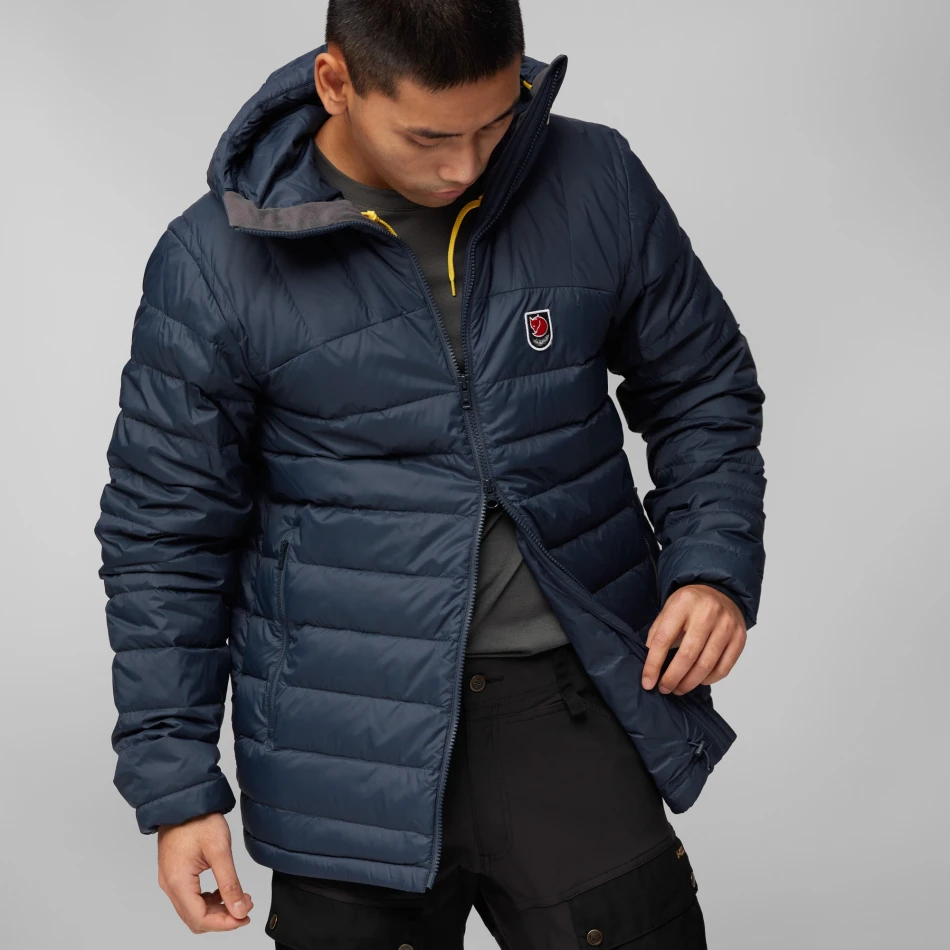 Fjallraven_Expedition_pack_down_hoodie_kolor_555_Dark_Navy.webp