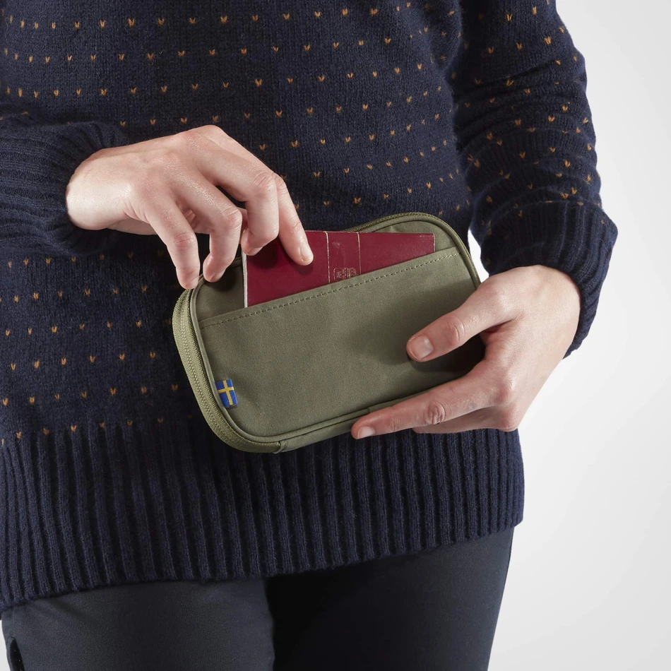 Kanken Travel Wallet, kolor: 662 - Deep Forest