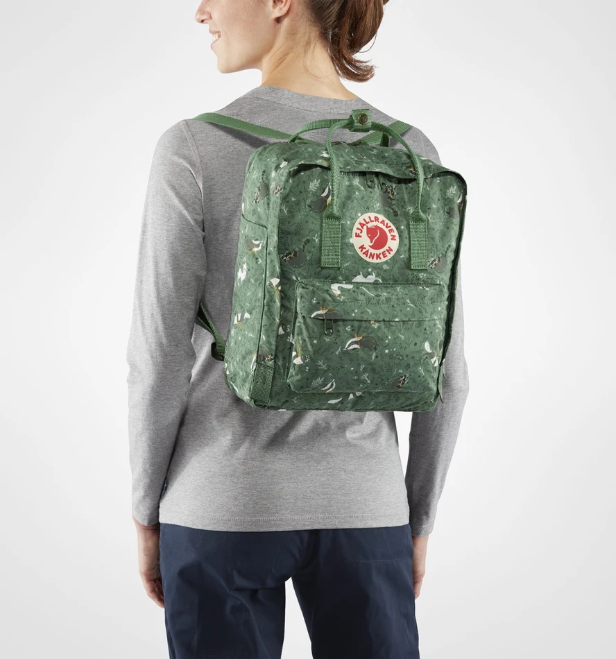Fjallraven_Kanken_Art_kolor_976_Green_Fable.jpg
