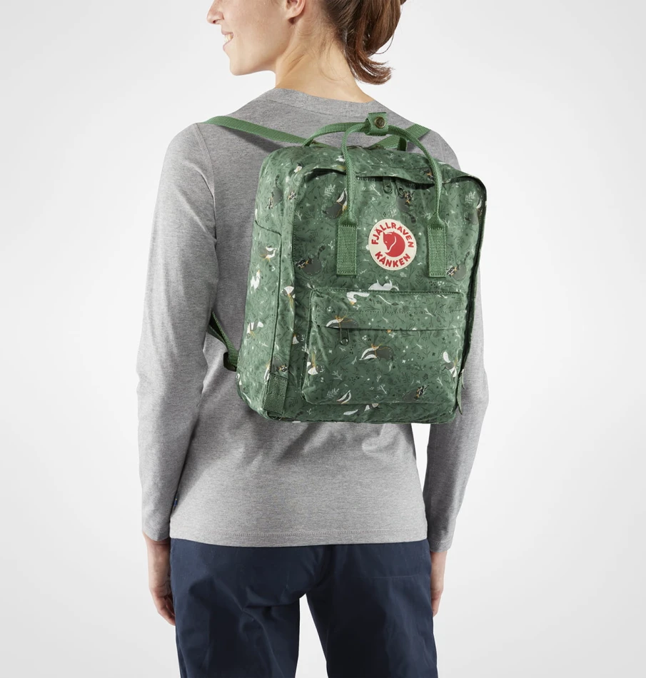 Fjallraven_Kanken_Art_kolor_976_Green_Fable_4.jpg