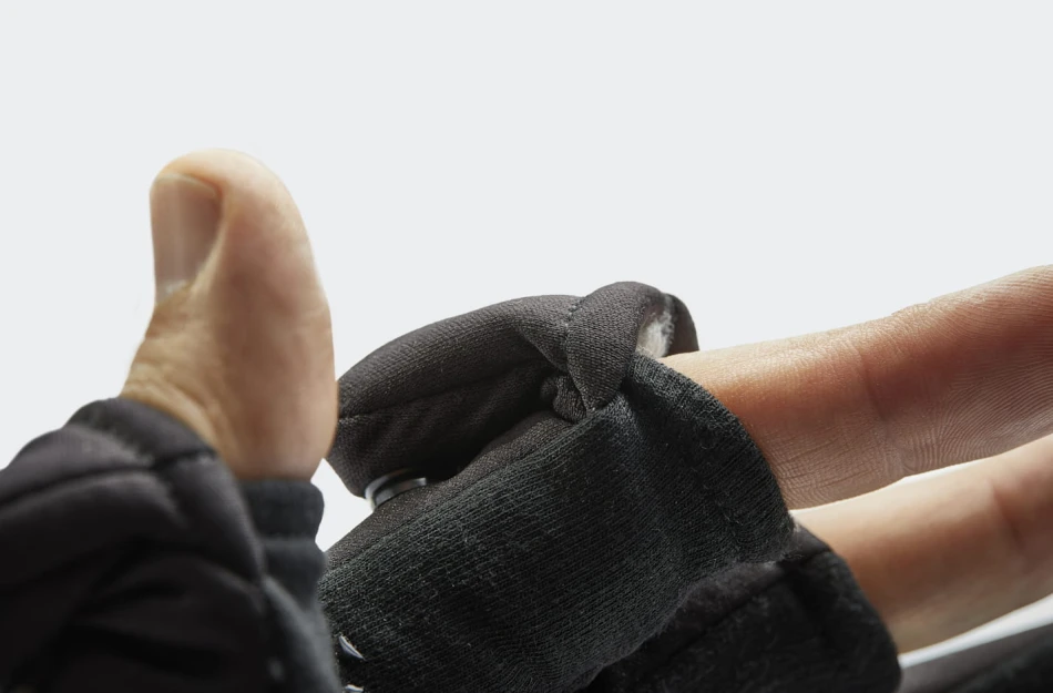 AirBear Weather Proof Glove